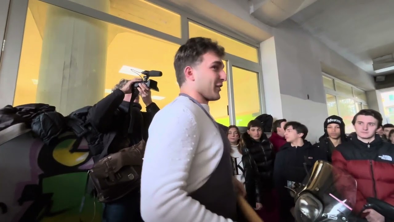 Imperia, frase sessista del preside. La “rivolta” delle tagliatelle degli studenti del Vieusseux