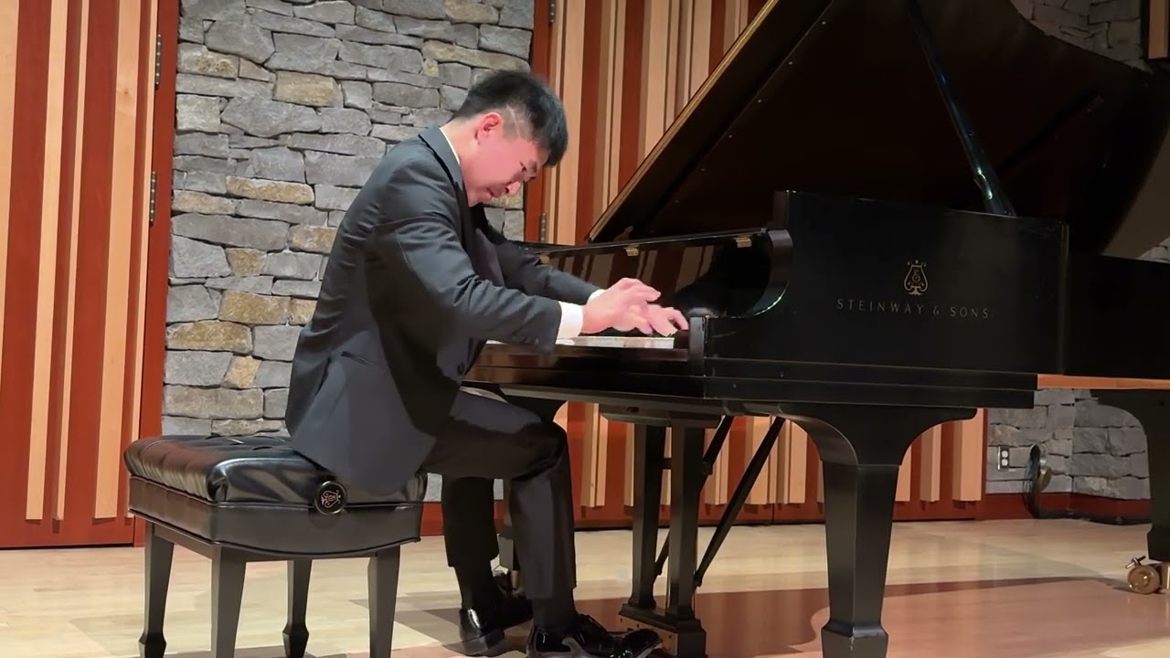 La Campanella - Franz Liszt - Lukas Kan - Vancouver Piano Sessions