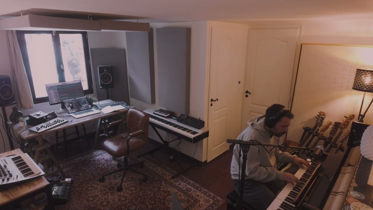 Nathan Cocherie - Felt Piano (improvisation) - 090226