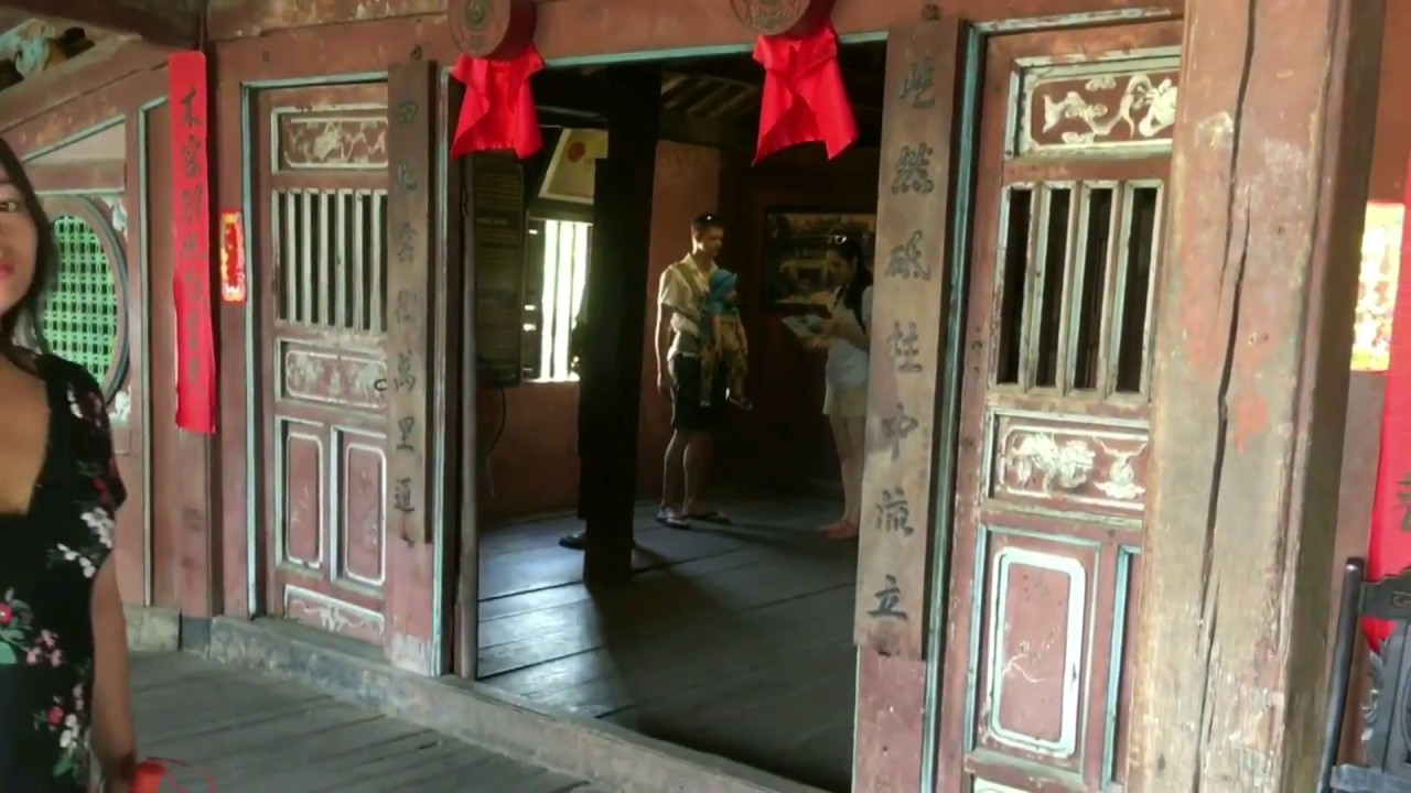 HOI AN - JAPANESE COVERED BRIDGE (VIETNAM)