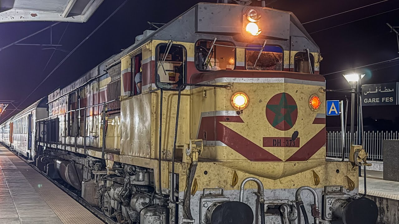 ⁴ᵏ Au bord du train N° TO et OT assuré par la DH373 {GT26CW-2} sur La ligne EST - Fès/Oujda.