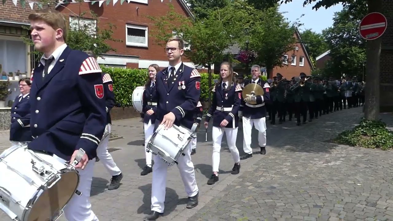 SchüWe 2022: Umzug des Allgemeinen Bürgerschützenvereins Holtwick 1618 e.V.