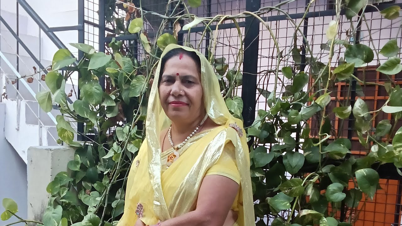होली भजन(जरा सो बाहर आजा सांवरा खेला ला होली)