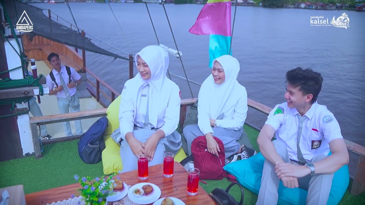 Barito River Cruise: Sensasi Naik Kapal Mewah di Tengah Kota!