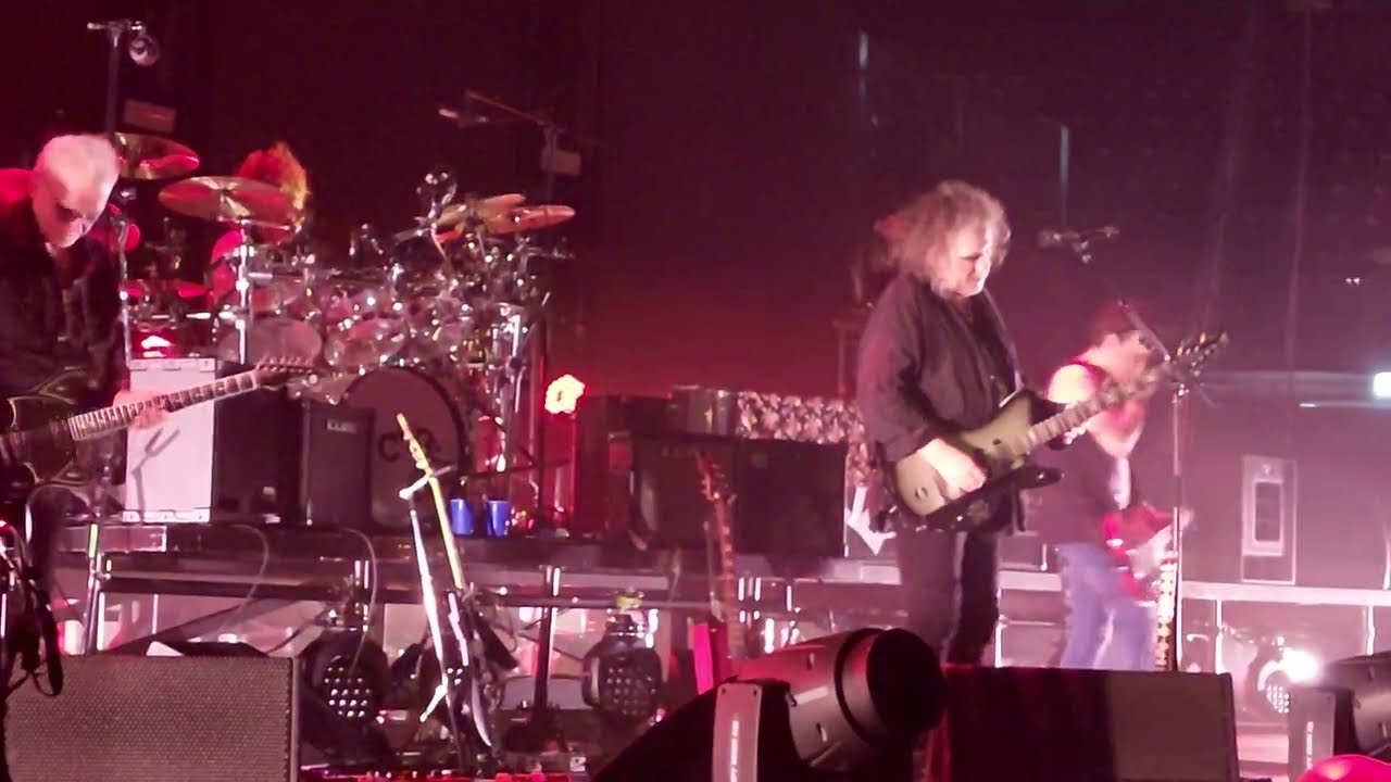 The Cure NEW SONG -  A Fragile Thing - 4K (World Premiere) Milano Mediolanum Forum Assago 04/10/2022