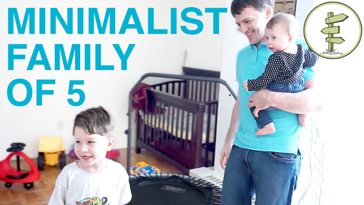 Minimalist Family of 5 Living in a 1 Bedroom Apartment to Save Money