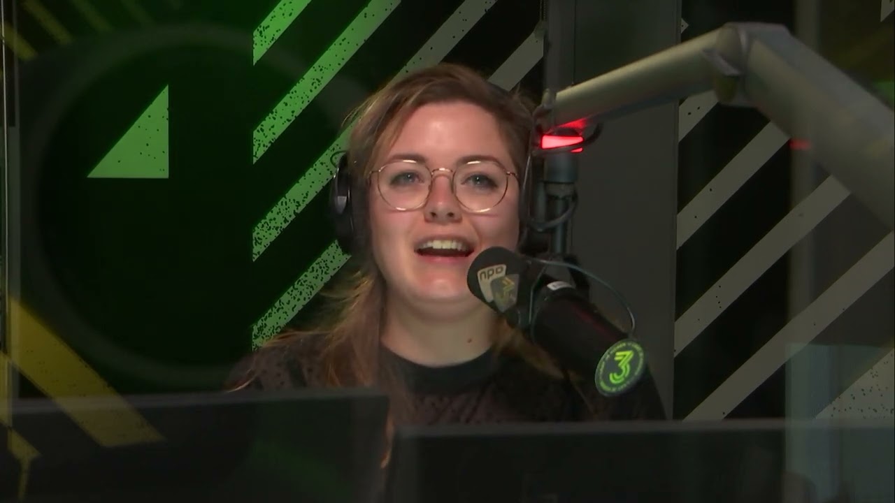 WE GAAN KOUDE SNACKS OPWARMEN // Partij voor de Vrijdag 🎉 - #147 - Compilatie #3FM