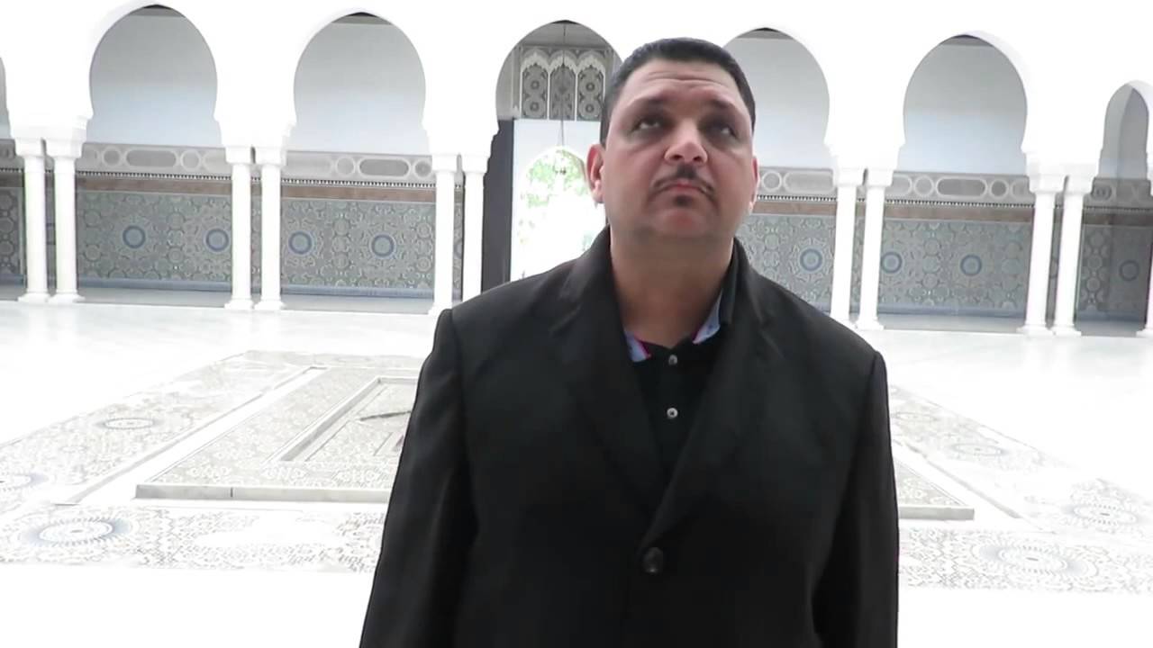 القارئ الشيخ عبد الرزااق الدليمي - جامع باريس الكبير / من سورة النور