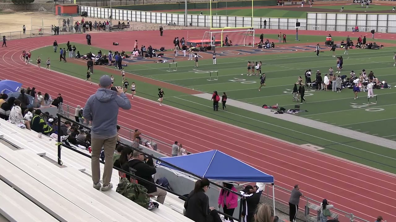 Varsity Girls 800m Finals