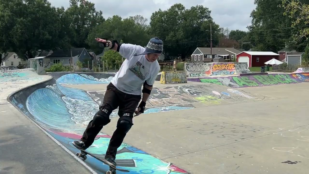 sk8 lummox rolls out his 