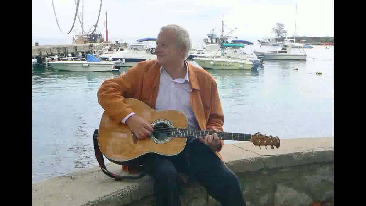 Daniel Načinović: Zadnji dani lita u portu (Last Days of Summer in the Harbour)