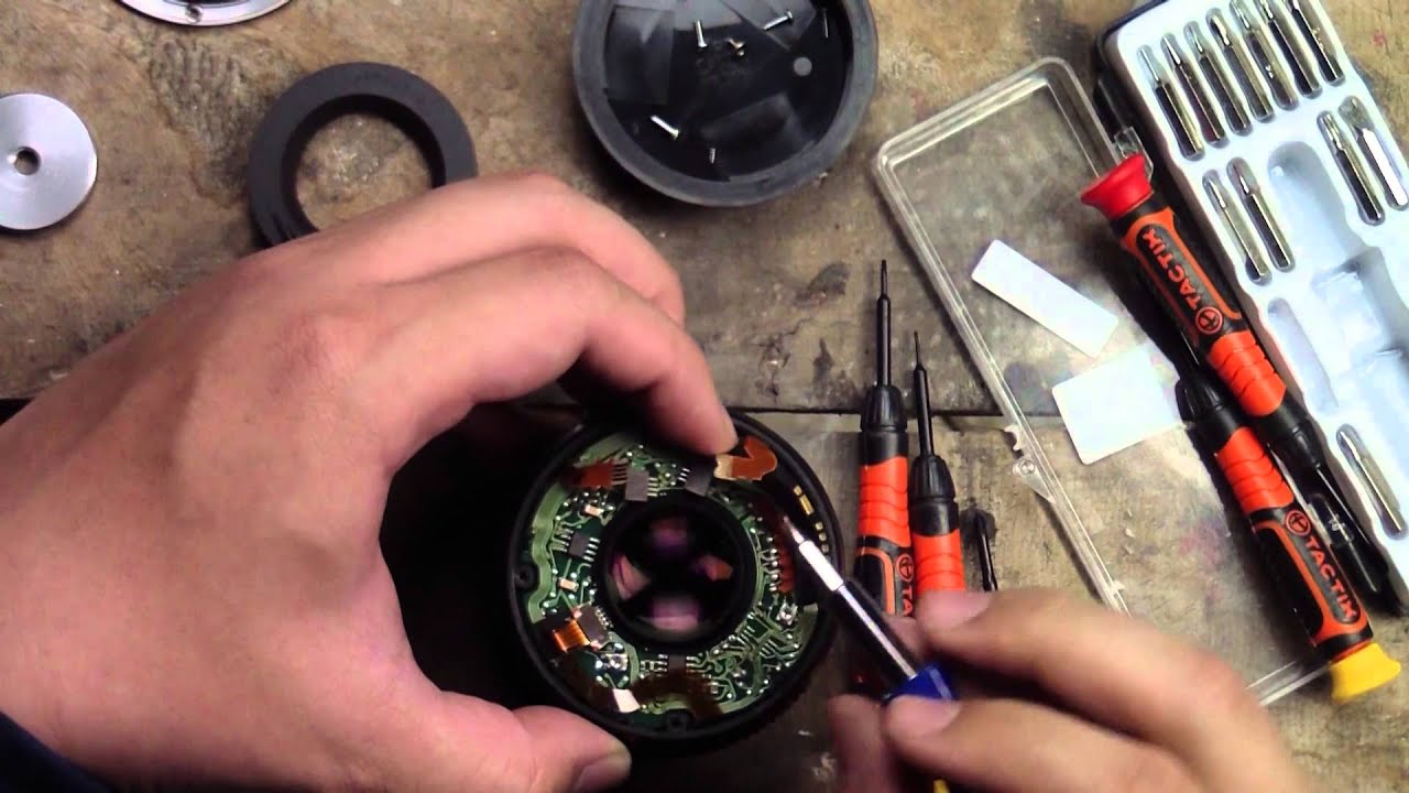 Canon EF 28mm f/1.8: FIXING the Dreaded Lens Wobble! 🛠️