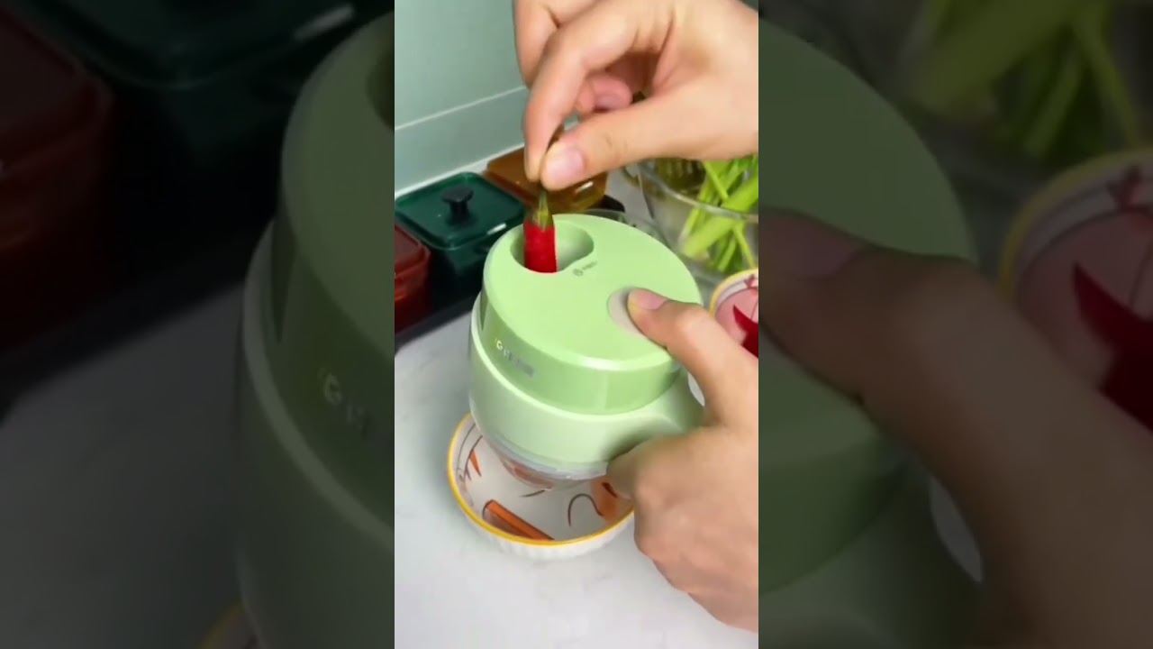4 IN 1 HANDHELD ELECTRIC VEGETABLE CUTTER SET, MULTIFUNCTION MINI CHOPPER FOOD PROCESSOR, WIRELESS