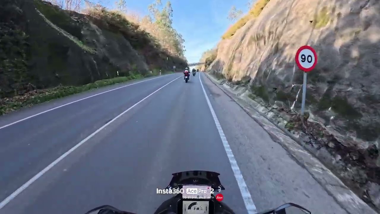 Pontecesures a muxía de rutas con amigos ADX 300