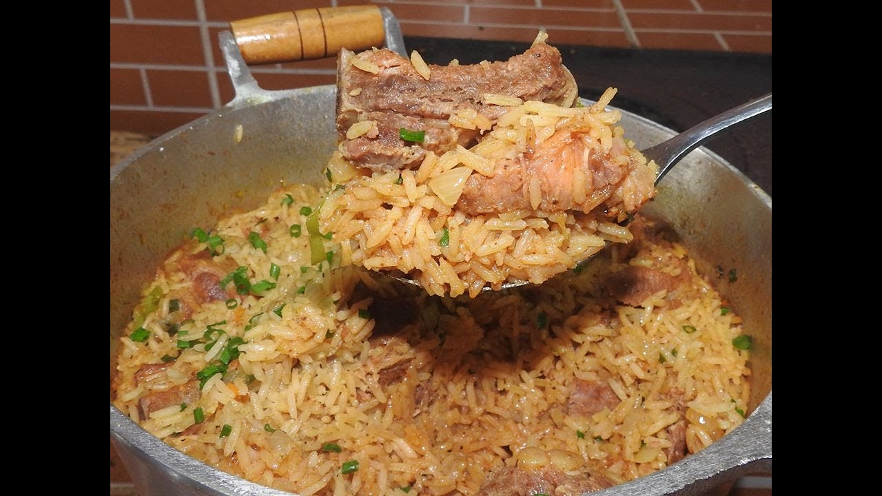 ARROZ COM COSTELINHA DE PORCO