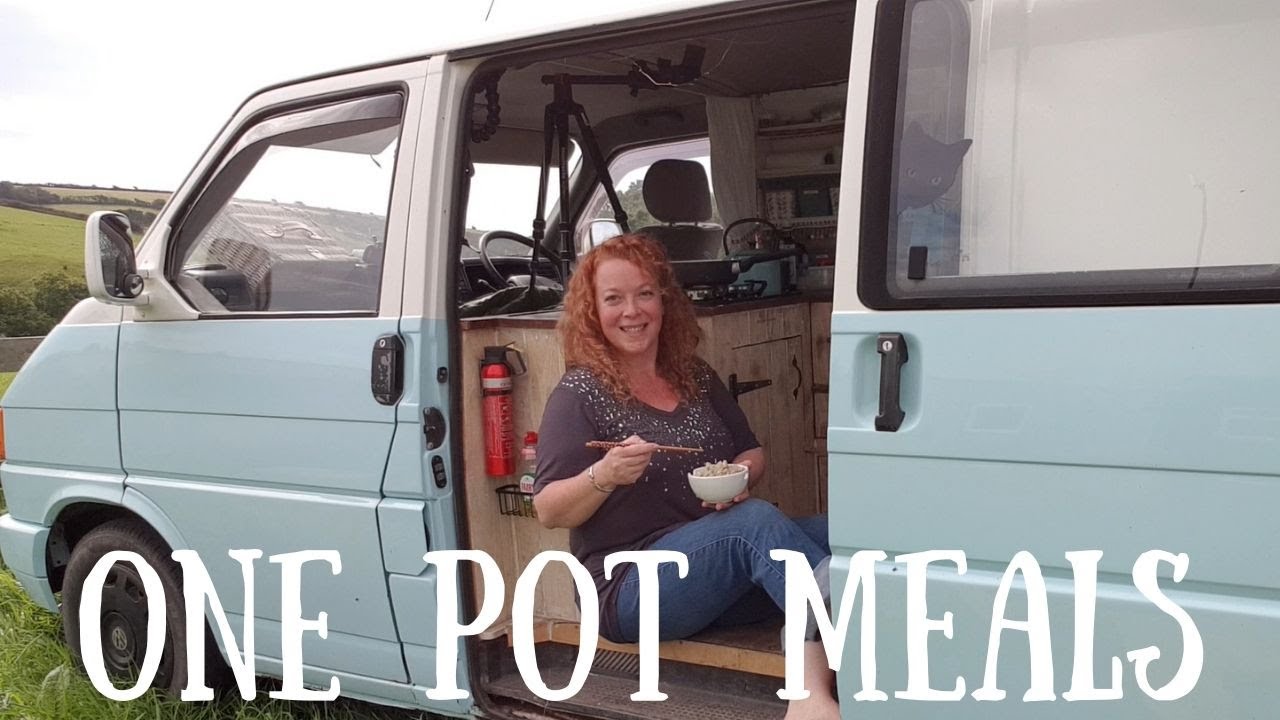 One Pot Meals: Chicken and Rice || Quick & Easy Camping Food Ideas