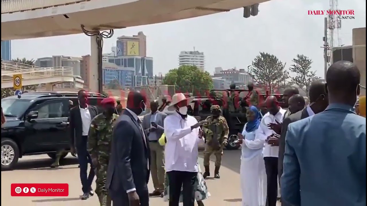 Museveni arrives to commission and officially open the Kampala Flyover Project, lot 1