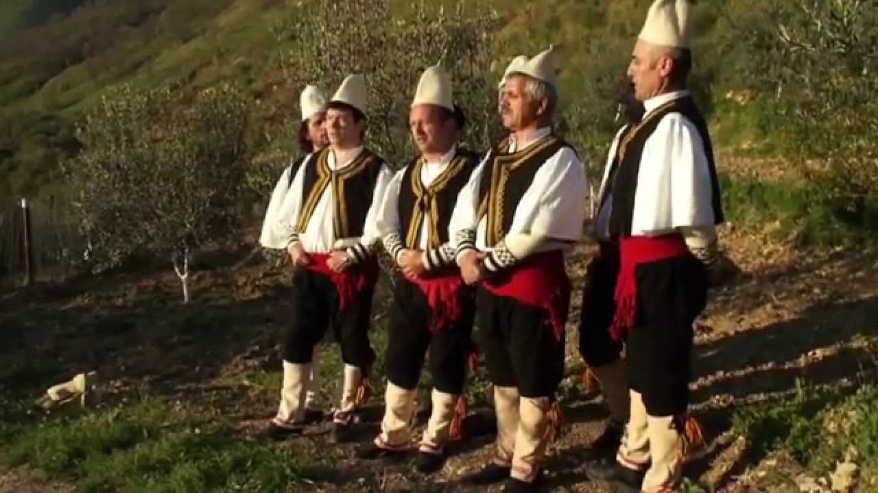 GRUPI POLIFONIK 