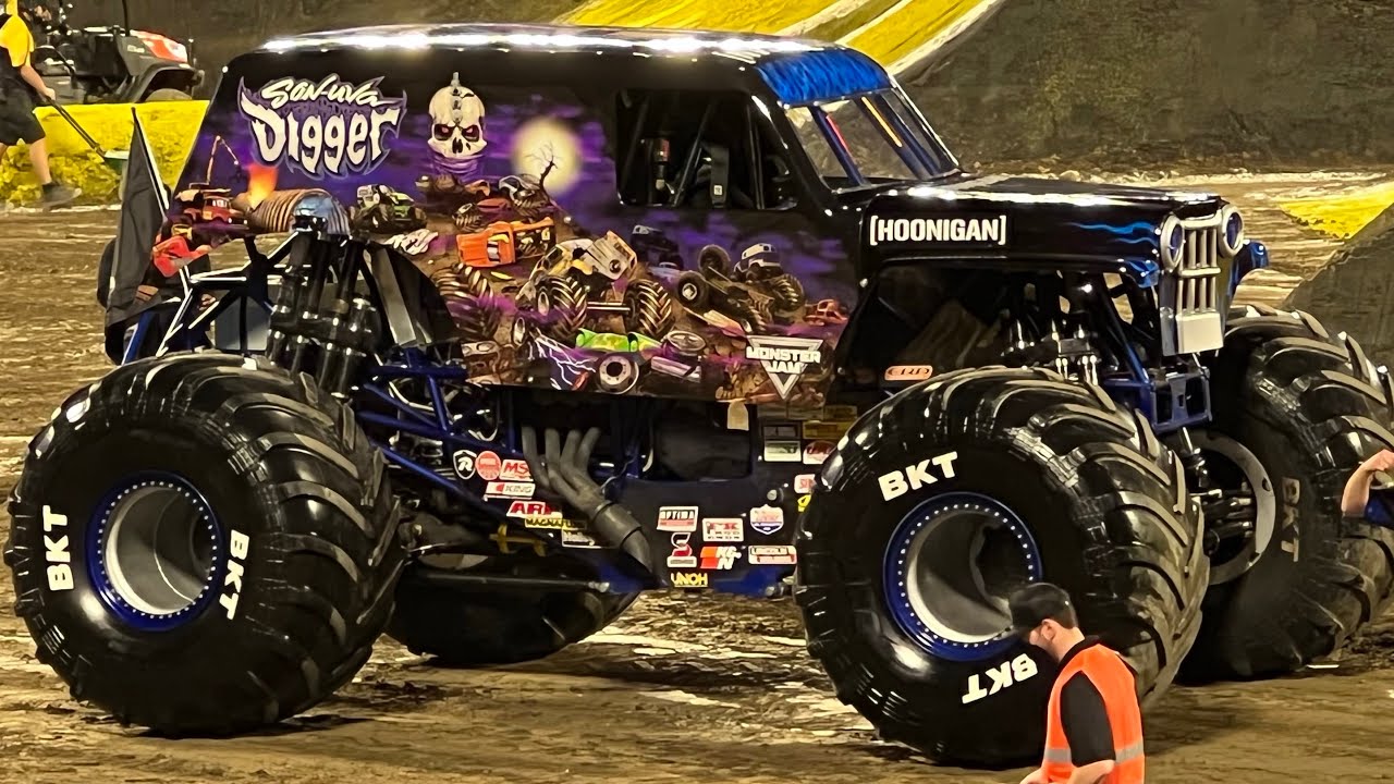 Monster Jam - Intros and Racing Anaheim Show 3 2022
