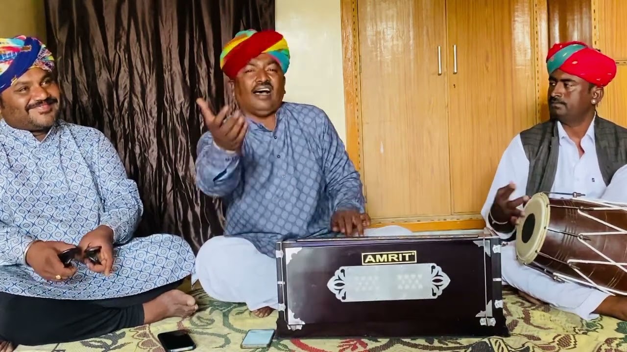 जुल्फ बिखराके निकले वो घर से // Julf bikhrake nikle vo ghar se // #fakirakhanbhadresh