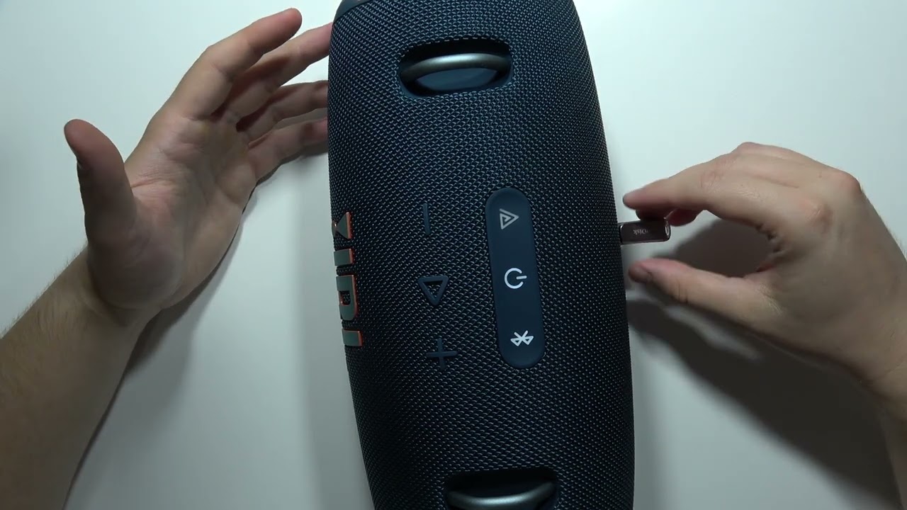 Can I Connect USB Drive to JBL Xtreme 4?