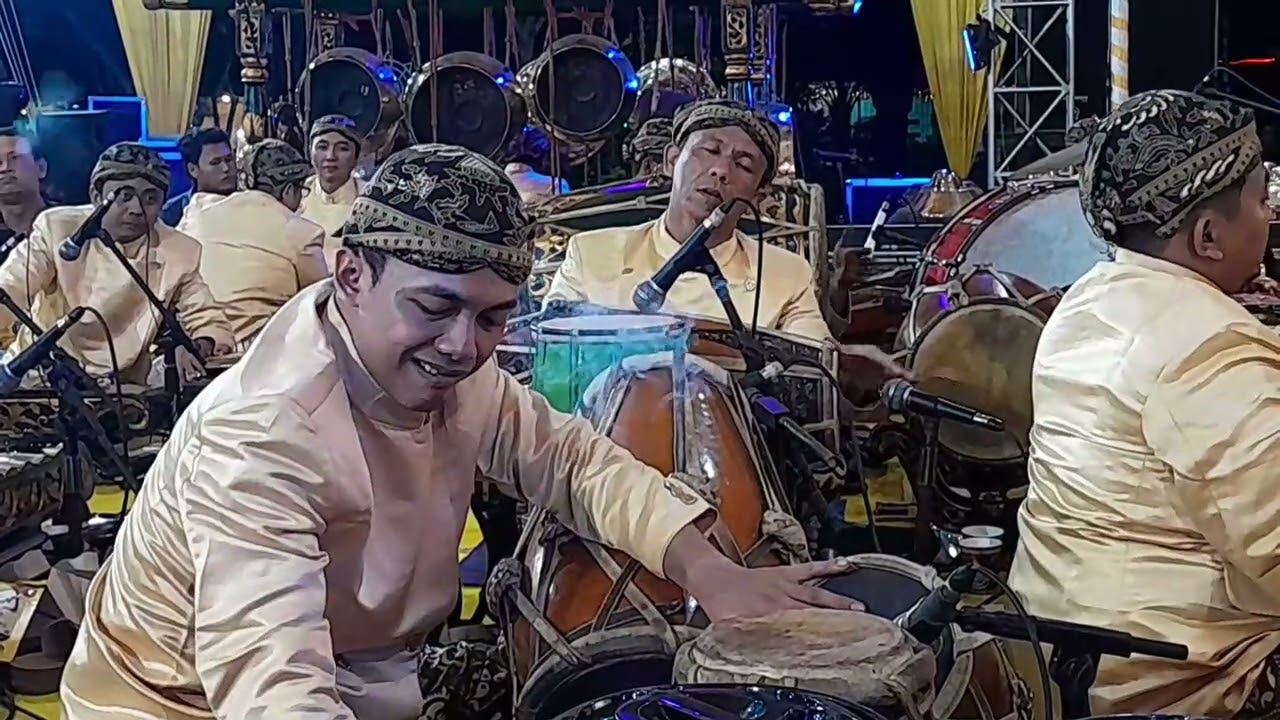 Langgam Ulo Tampar, Karya Ki Sukron Suwondo, Karawitan Madhangkara