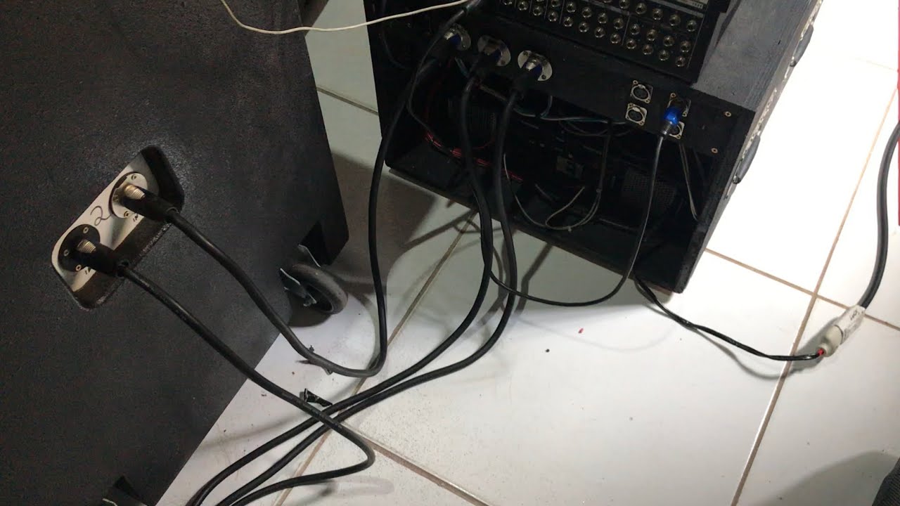 Tipos de cabo que eu uso para meu sistema de som..