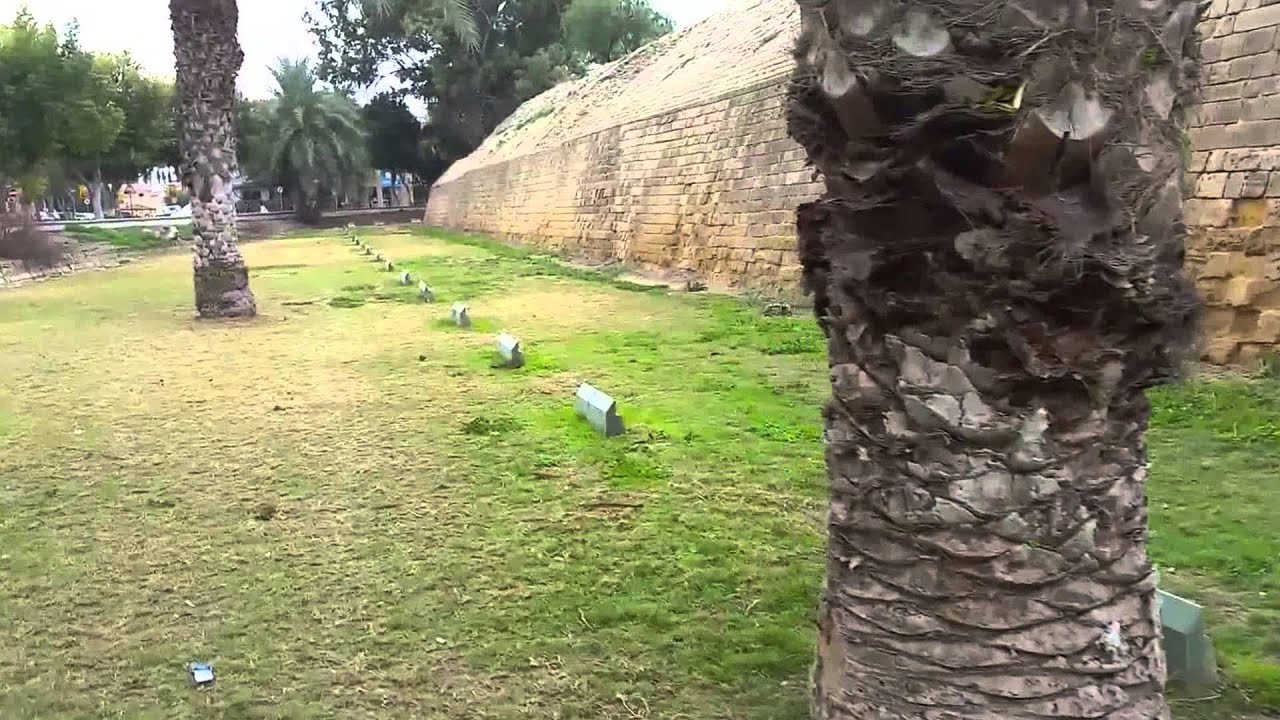 walking next to the venetian walls, nicosia, cyprus (feb 2016) (part 2)