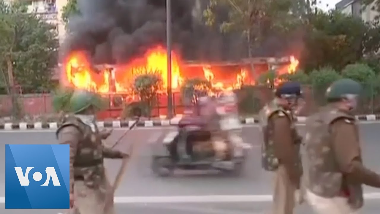 Buses Burn as India Protests Turn Violent