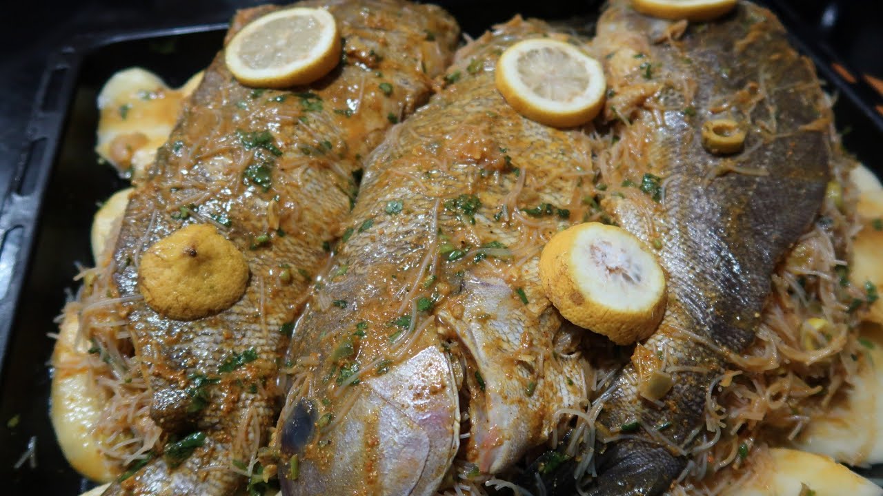 حوت معمر بالشعرية ولا أروع🤩مذاق يهبل لازم تجربو الطريقة ساهلة ماهلة🥰🙊🐟🐟