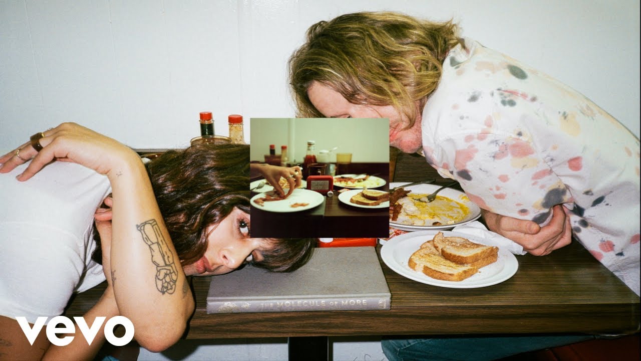 wens, Sean Kennedy - breakfast at a funeral (Official Video)