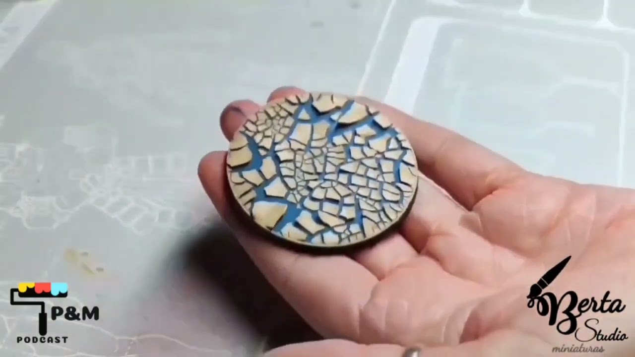 Peana de hielo con craquelante.