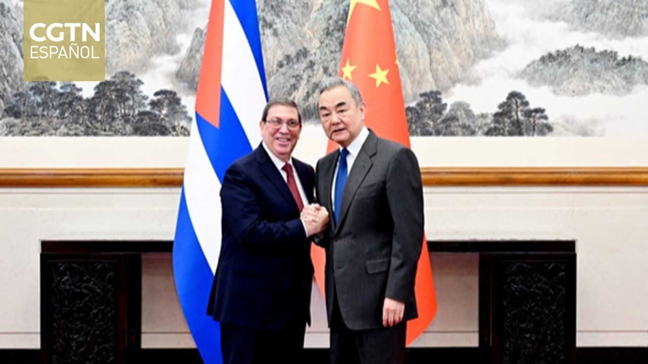 China se opone a la interferencia injustificada de fuerzas externas en Cuba