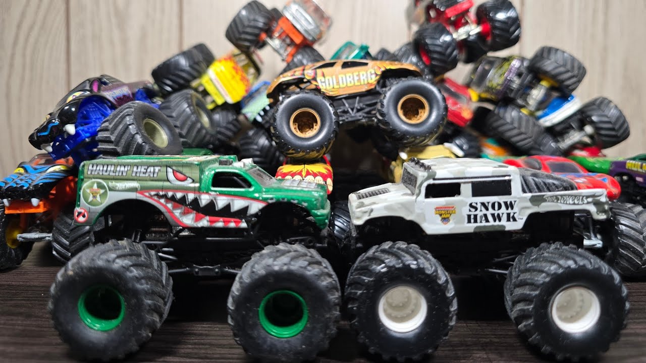 My Hot Wheels Monster Jam Small Hub Collection! (2026)