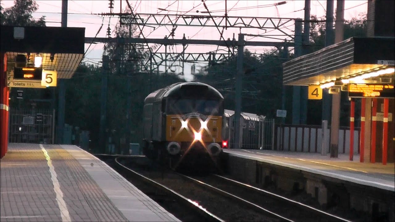 47790 & 47832 - The Northern Belle