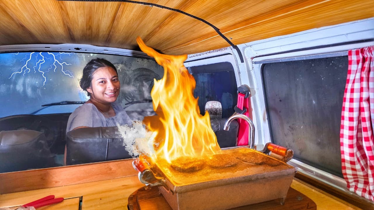Jantar improvisado na kombi
