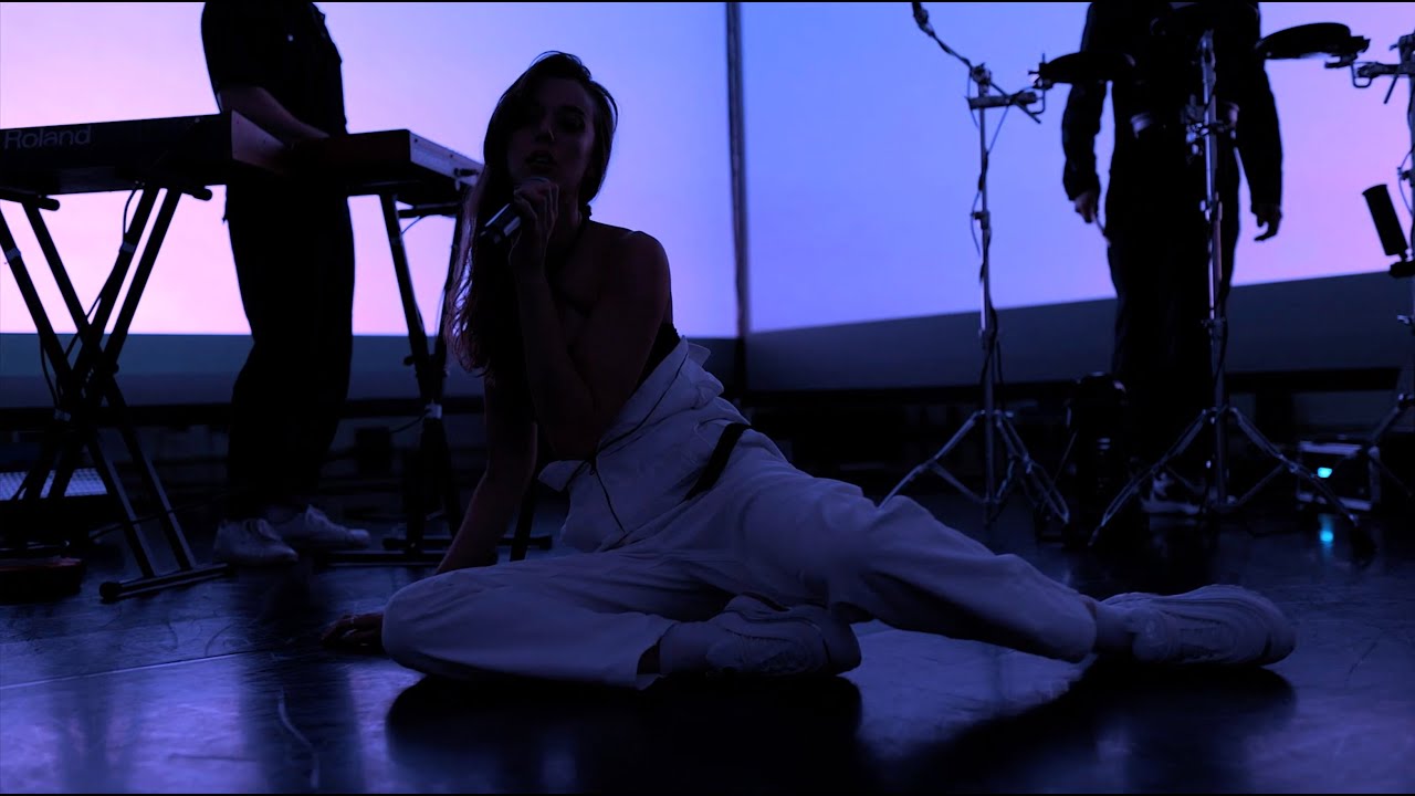 Arctic Lake - Cold Hands (Live Performance)