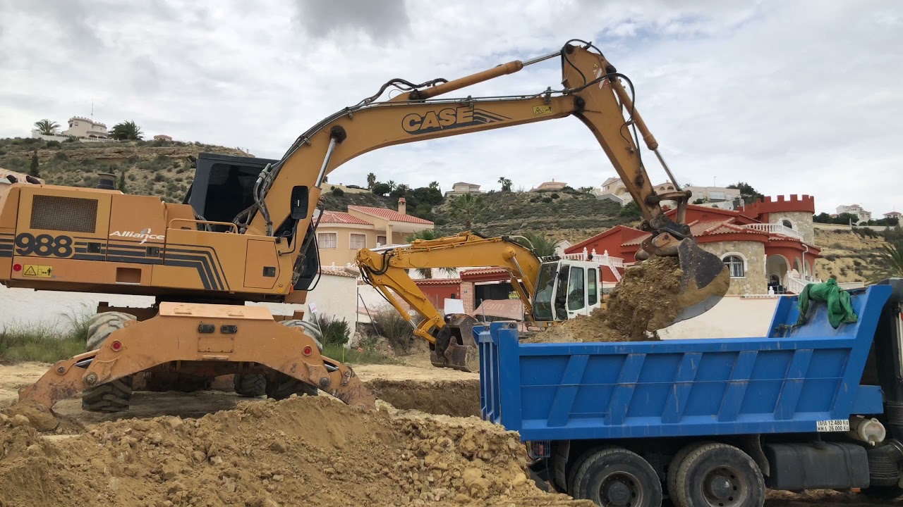 Case 988 🚜👷‍♀️