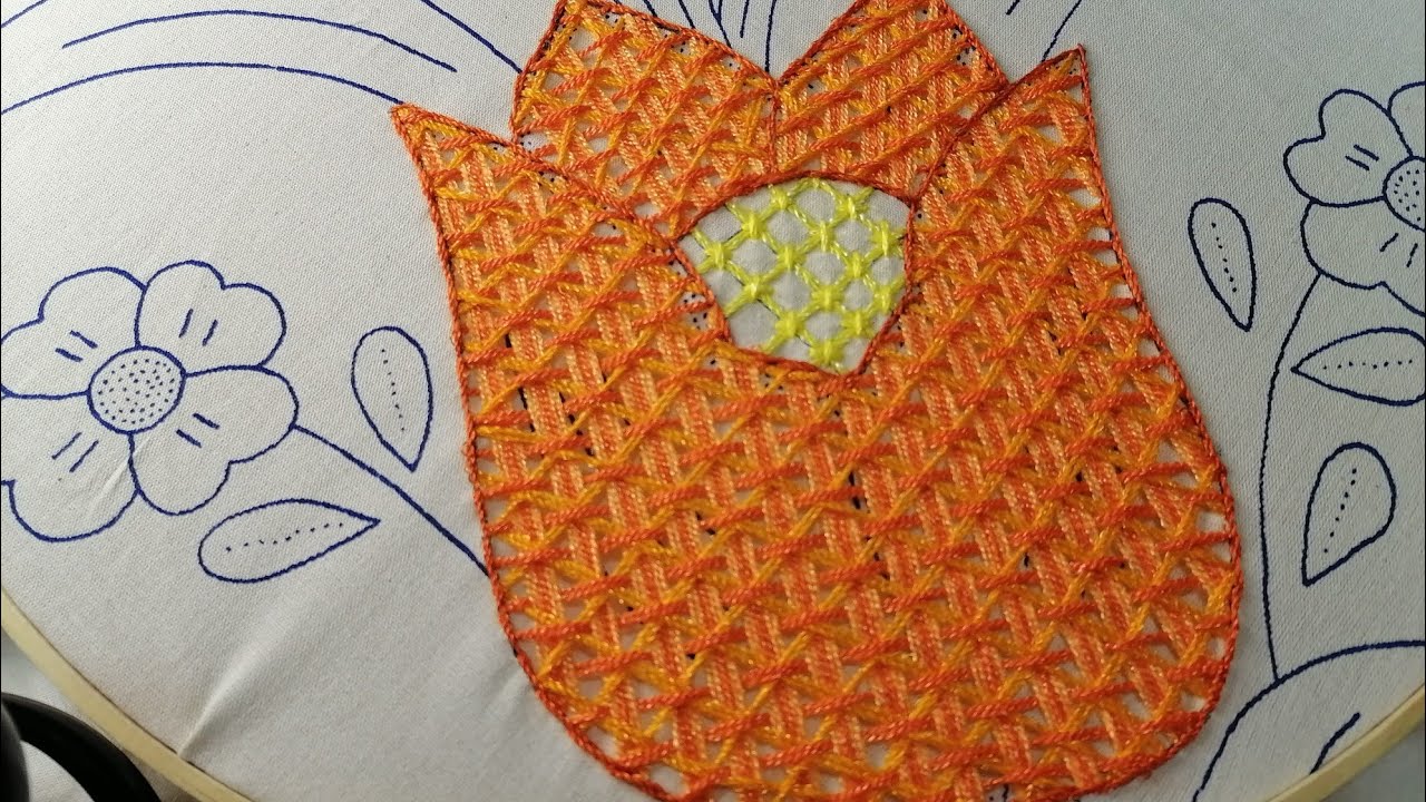 Bordado Fantasía Para Un Tulipán 🌷