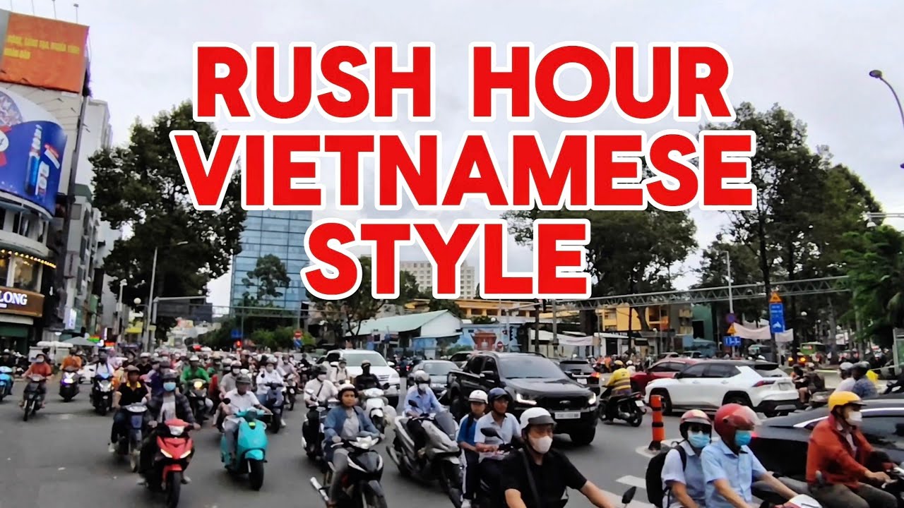 Insane rush hour traffic in Saigon/Ho Chi Minh City, Vietnam 🇻🇳🇻🇳🇻🇳