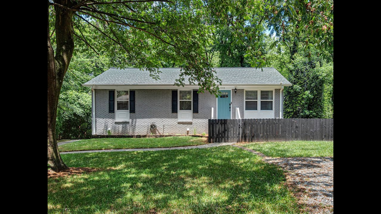 Charming Ranch House with Basement Apartment in Windsor Park