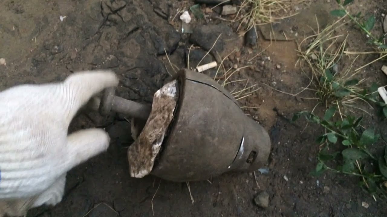 Изолятор ЛЭП высоковольтный сколько в нем железа