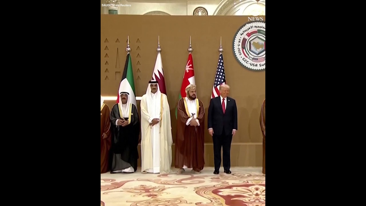 Pres. Trump poses with Gulf leaders ahead of the GCC summit in Saudi Arabia #news #donaldtrump