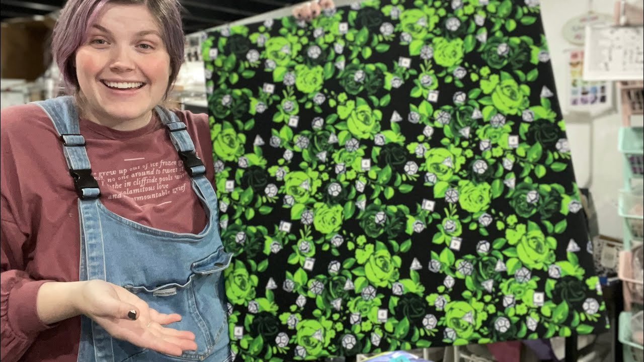 Stretching Fabric on a Canvas | Quick Project