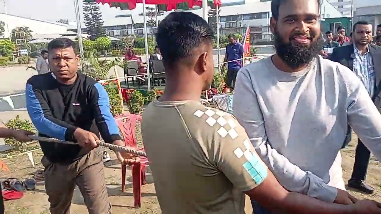 ১৬ ই ডিসেম্বর ২০২৫। নাসির গ্লাসওয়্যার। হাড়ি ভাঙ্গা খেলা।