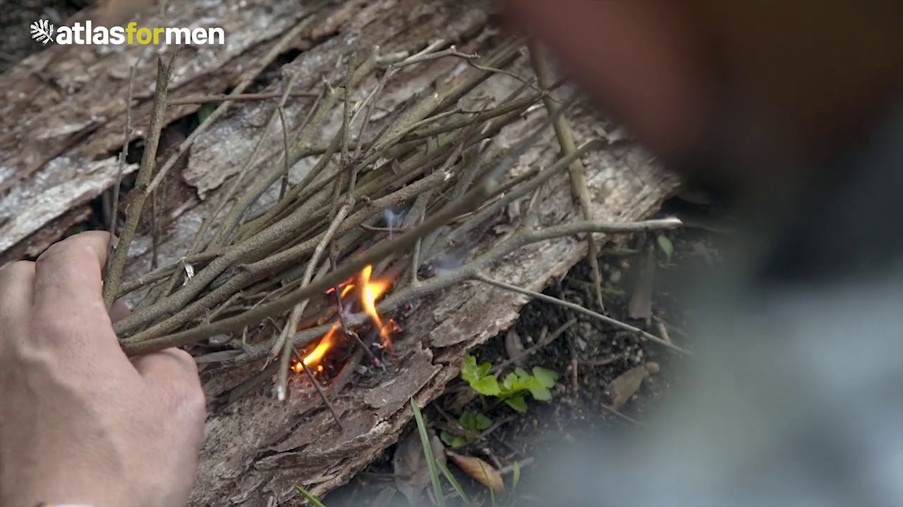 Comment faire un feu en nature par temps humide ?