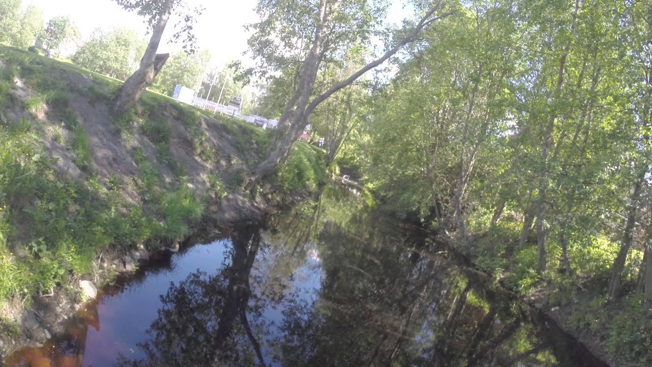 Vimpeli-Jyväskylä 2014. Näyttävä sukellus ja muutama jokipallo.