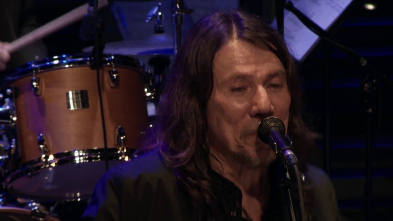 Lenine & Martin Fondse Orchestra - 12. Martelo Bigorna (DVD The Bridge)