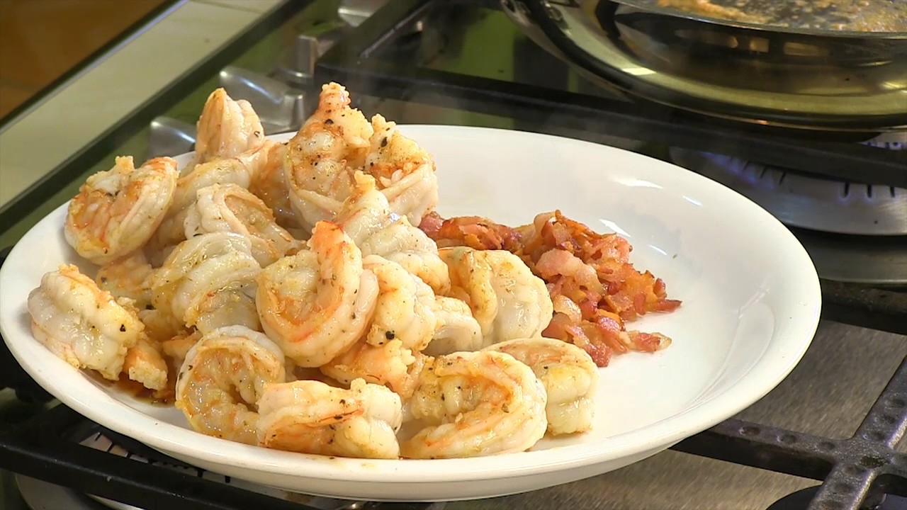 Camarones con tocino y chile habanero