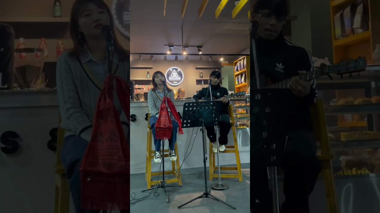 Parkhirahexu | Aavash Shrestha | livemusic #shorts #reels #livemusic 